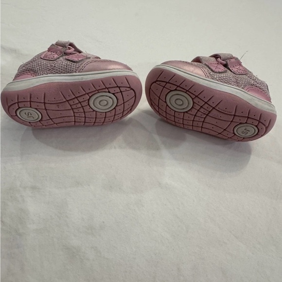 Stride Rite 360 3M Pink and Silver Sparkle Sneaker Wide Feet - Picture 5 of 5